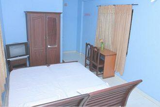 Santosh Lodging And Boarding, Nashik 3